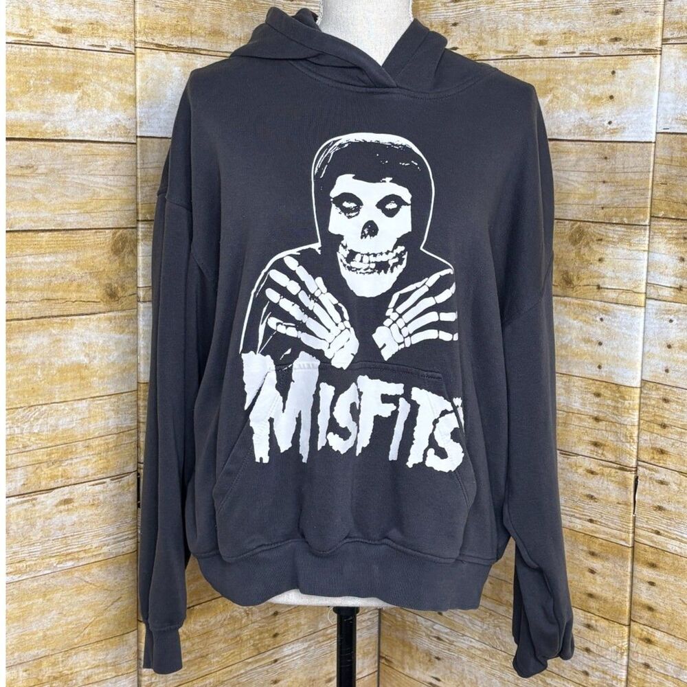 DIVIDED MISFITS GLOW IN THE DARK GRUNGE ALT FASHION STREETWEAR HOODIE SZ. MEDIUM